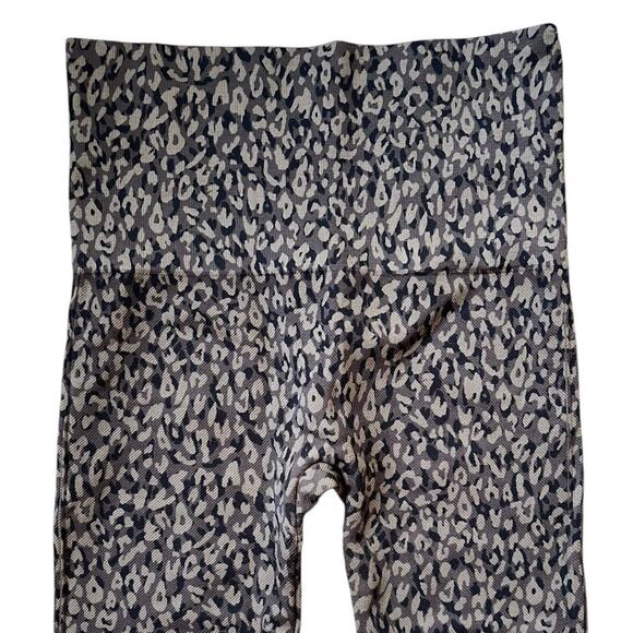 Spanx Animal Print Leggings Taupe Black Women's Size Small - Picture 3 of 5